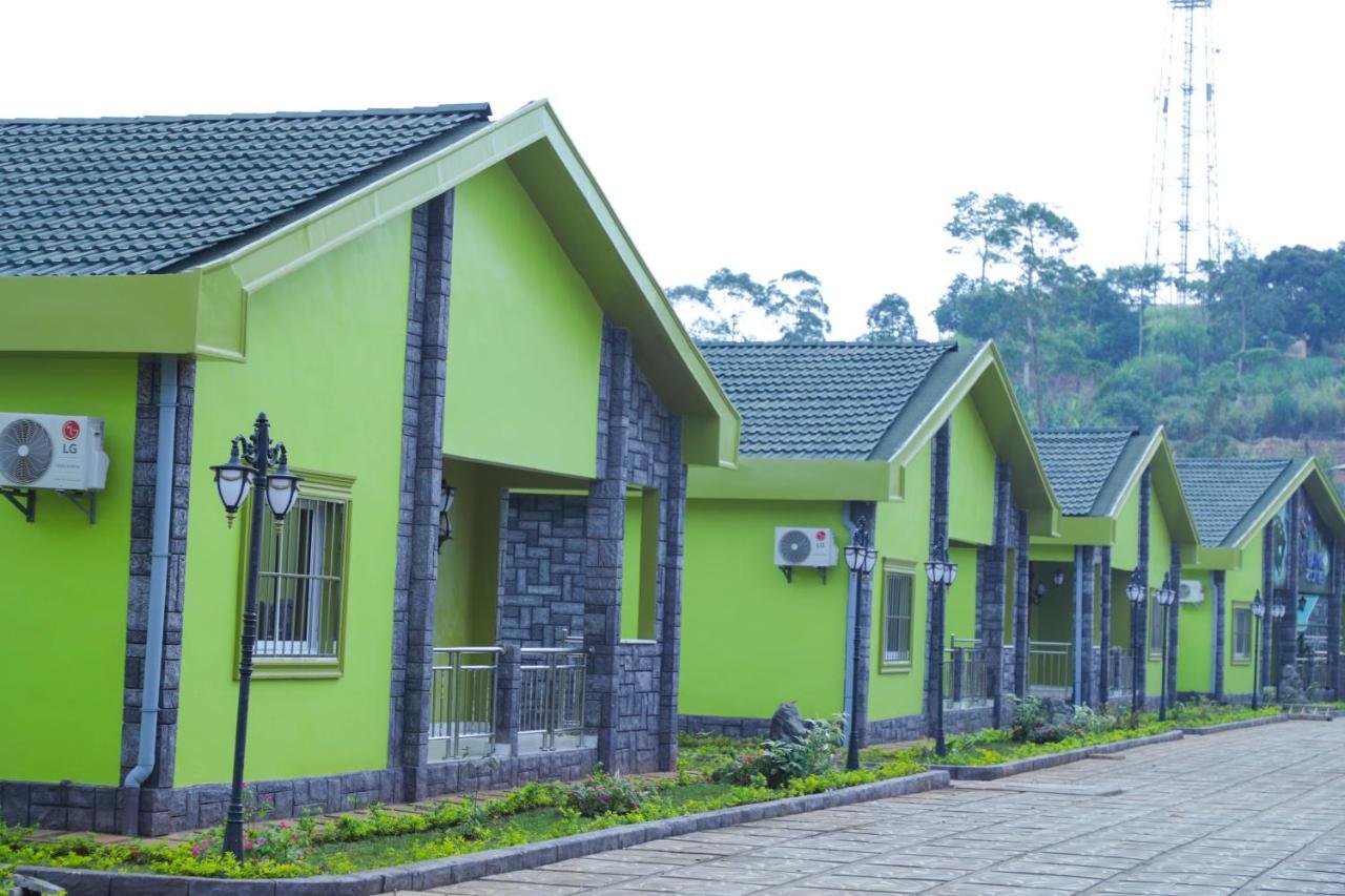 United Hotel Mbankomo Exterior photo